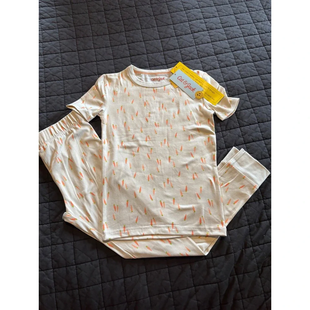 Cat & Jack Kids Carrot Print Pajama Set Cream Orange 2 Piece Snug Fit NWT
